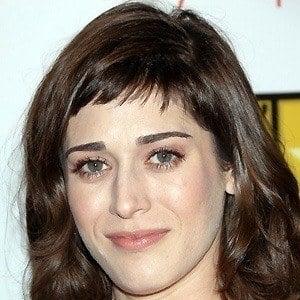 Lizzy Caplan