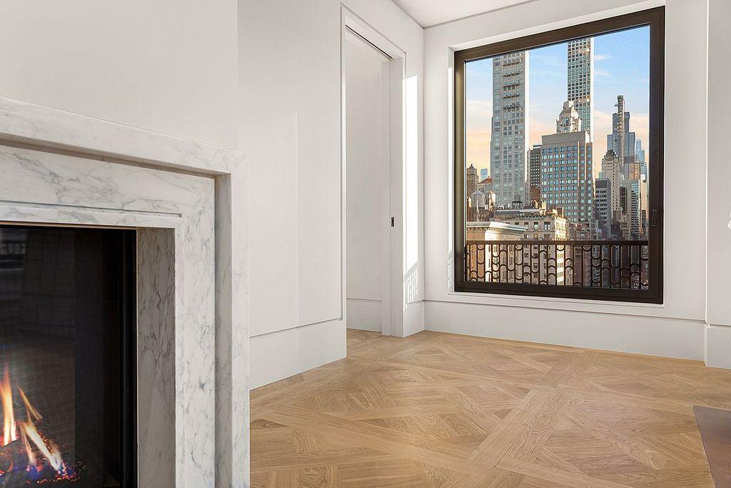 kitchen of 4 bed condo in New York, NY