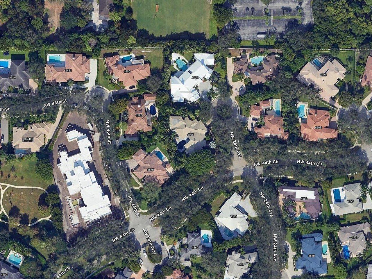 Ariana Grande's house