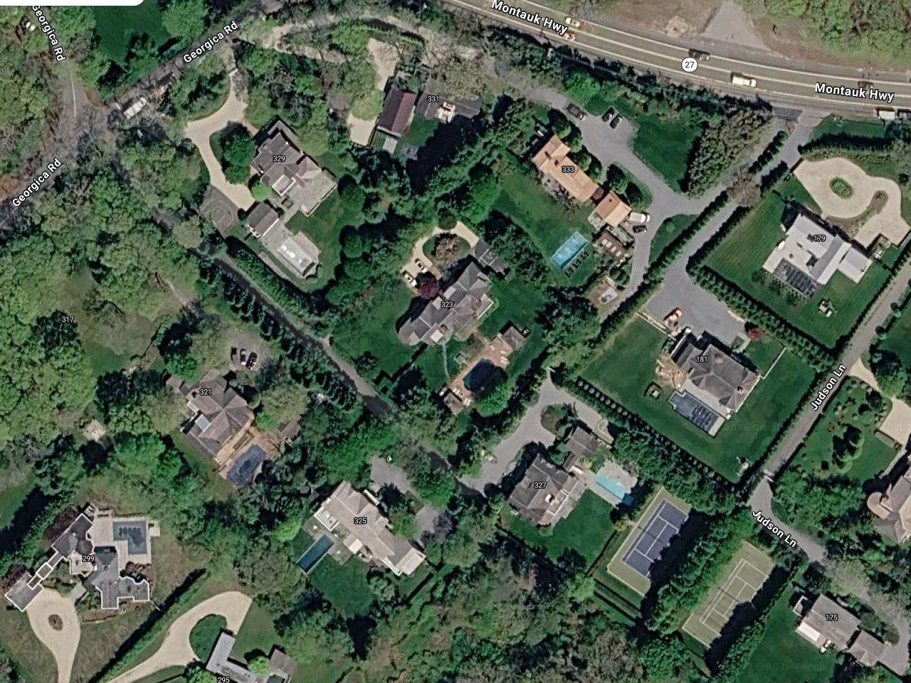 Barbara Kavovit's House