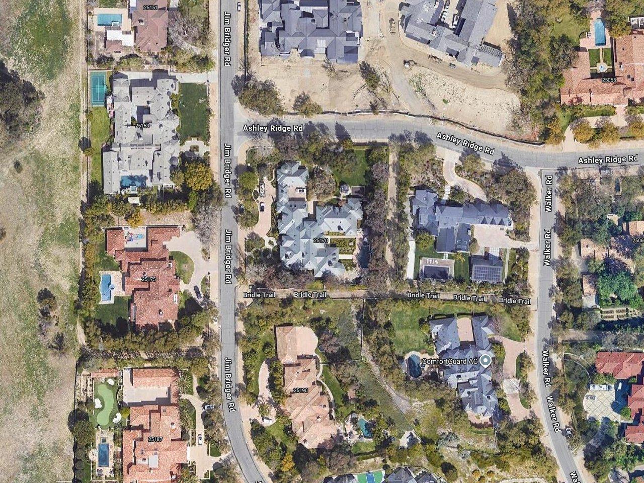 Brad Garrett's home