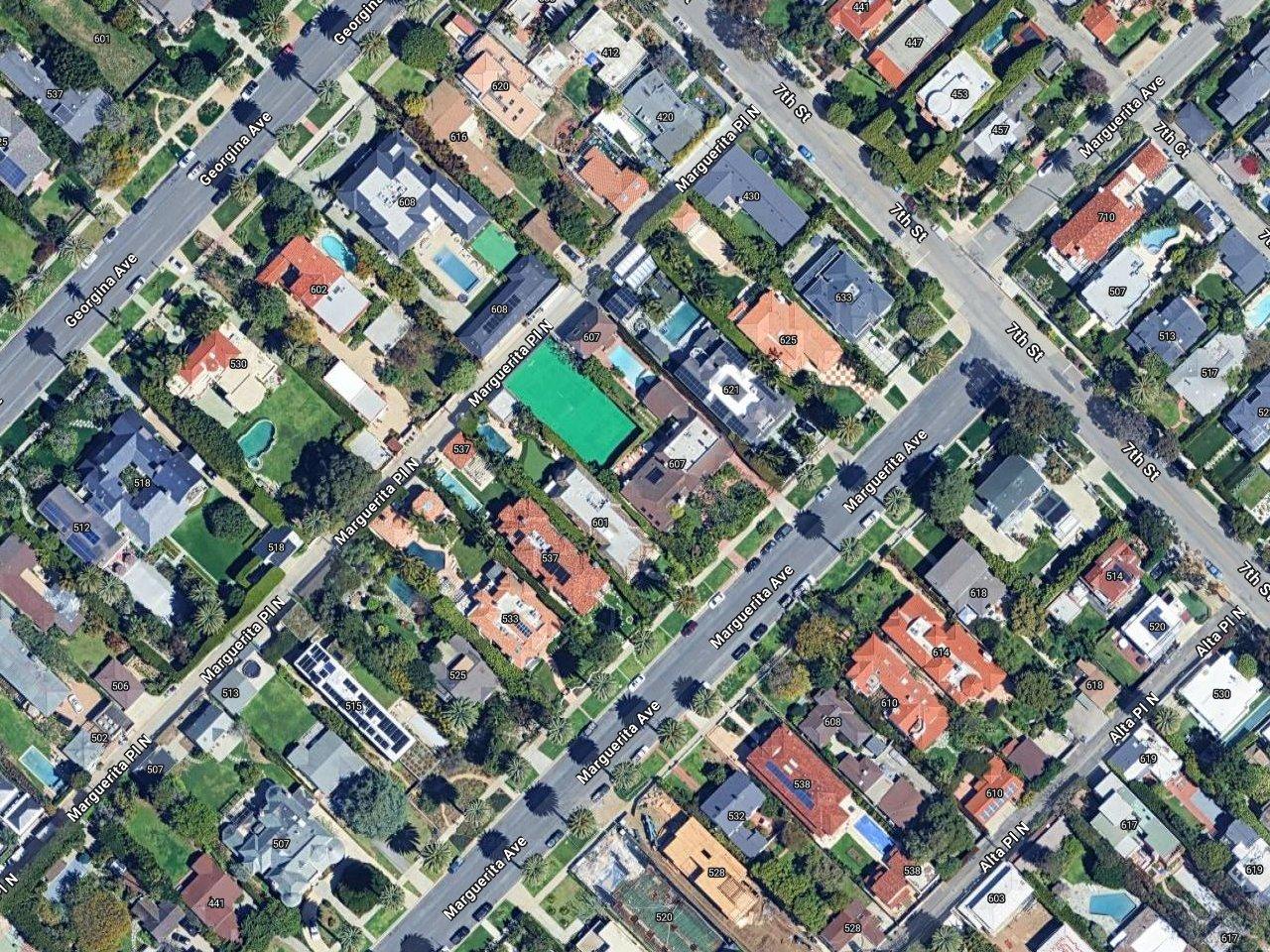Debbie Allen & Norm Nixon's House