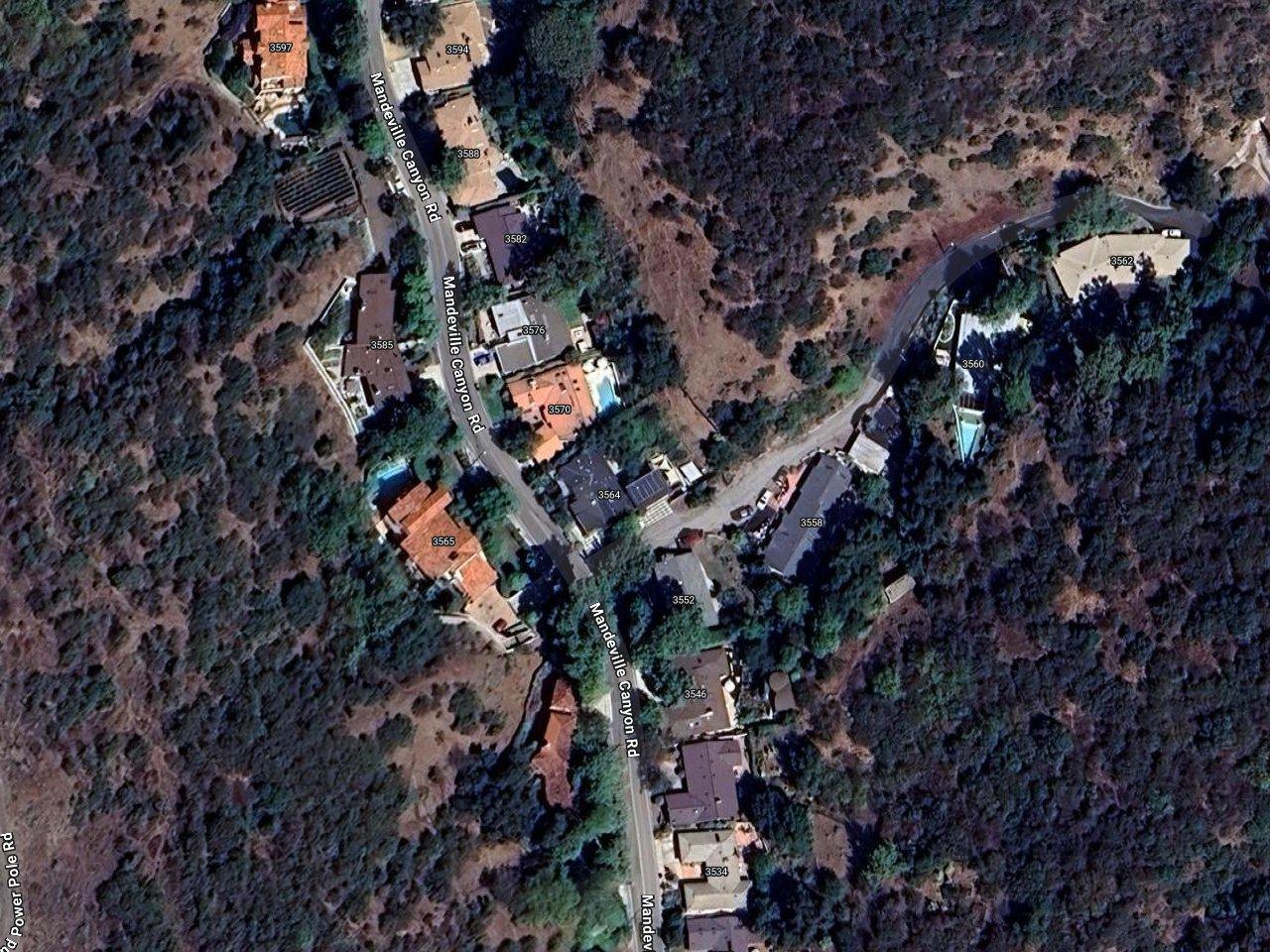 Dedee Pfeiffer's House