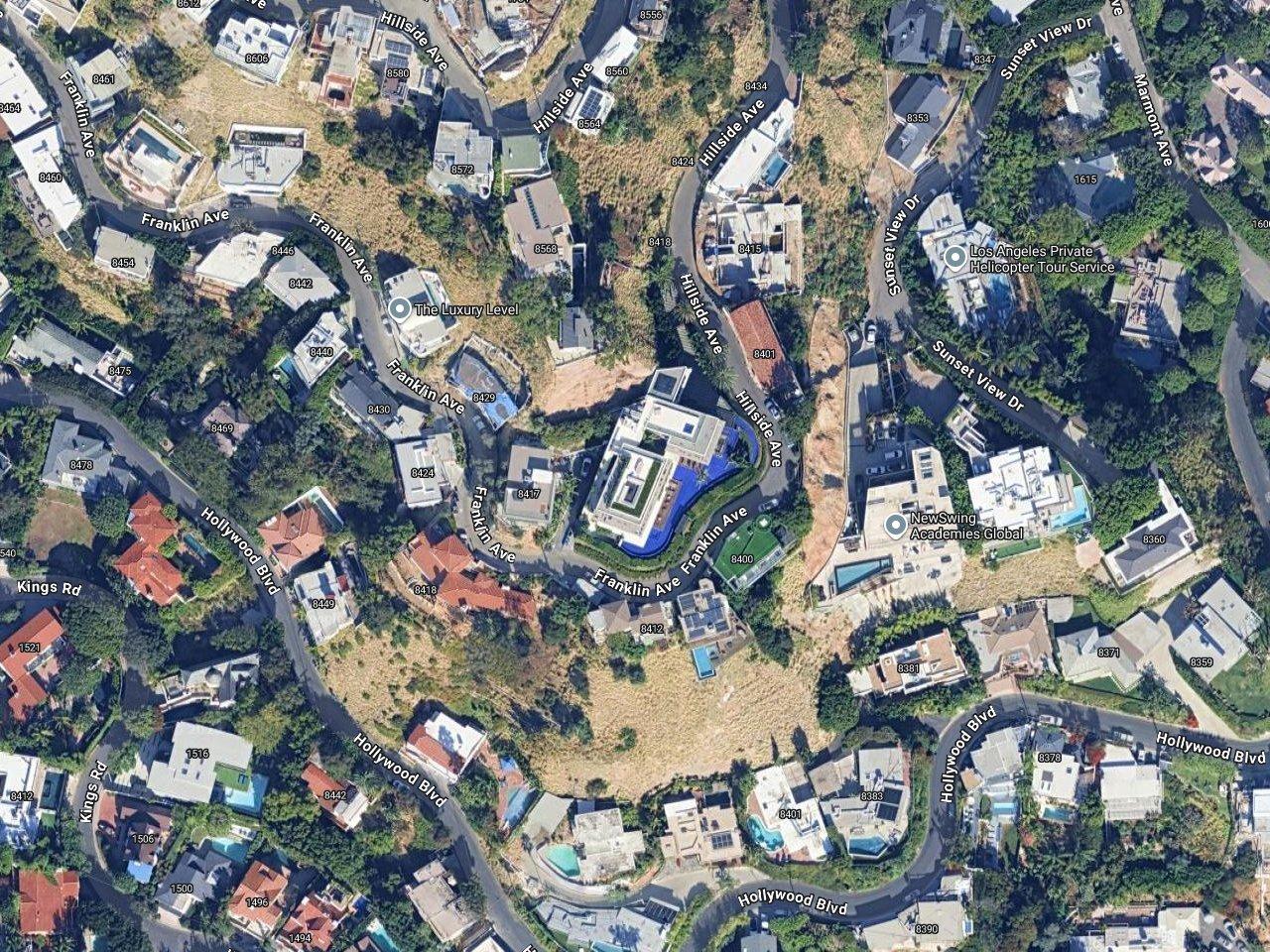 Devon Sawa's House
