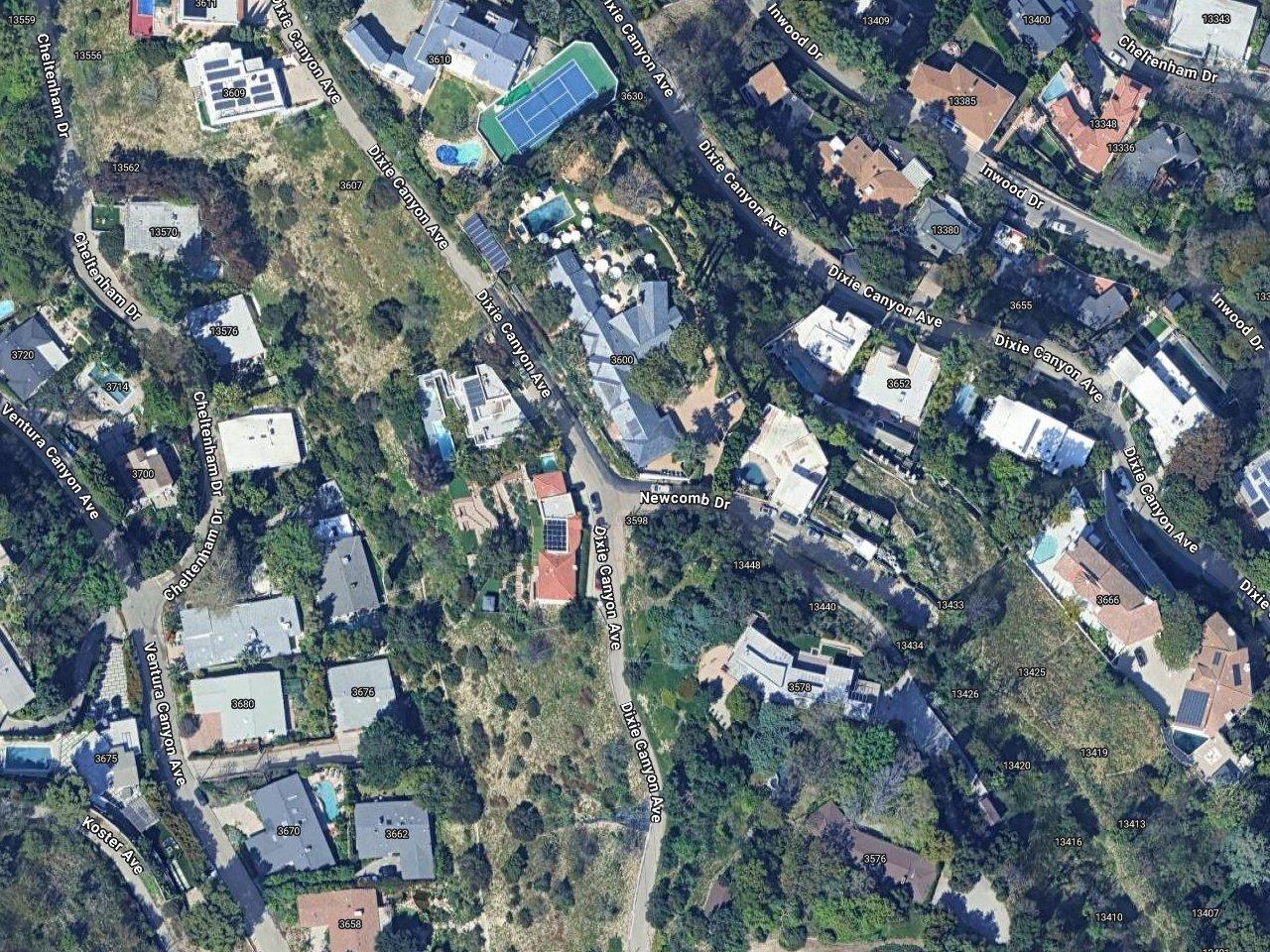 Elizabeth Banks' House