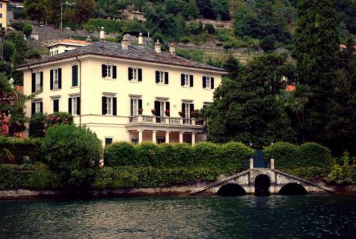 exterior of 15 bed single family in Laglio, IT