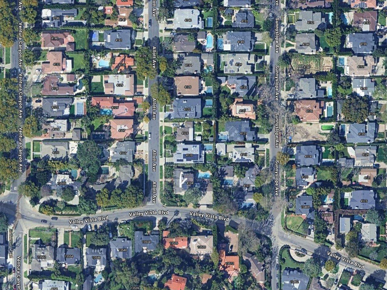 Jenifer Lewis & Shangela's House