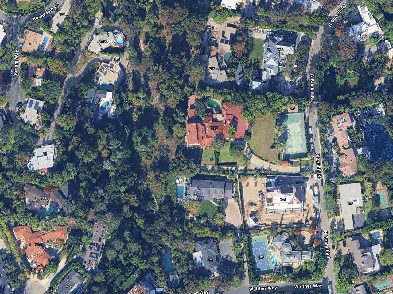 John Travolta & Kelly Preston's House