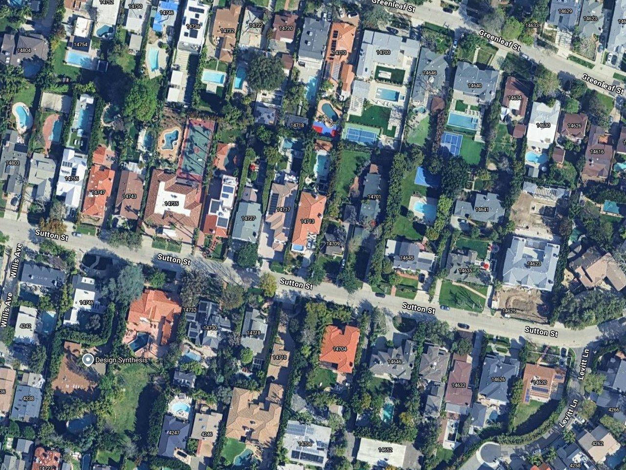 Kaley Cuoco's house