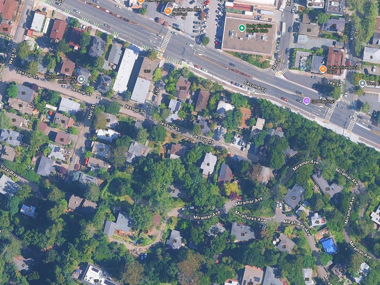 Kat Dennings' House