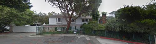 exterior of 6 bed single family in Beverly Hills, CA