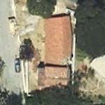 exterior of 2 bed single family in &amp; Heidi Santelli's House in Los Angeles, CA