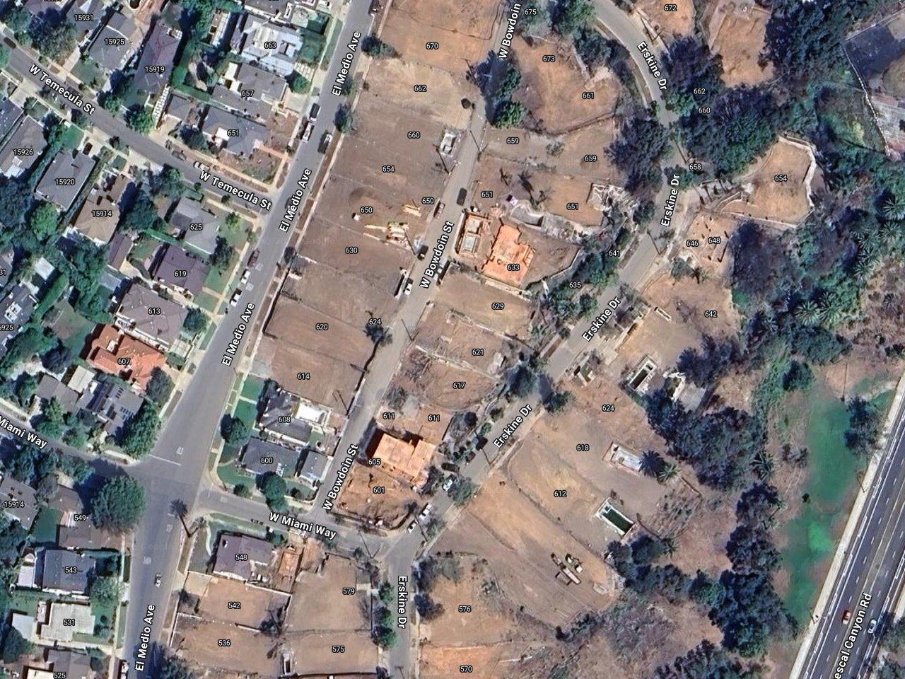 Poppy Montgomery's house