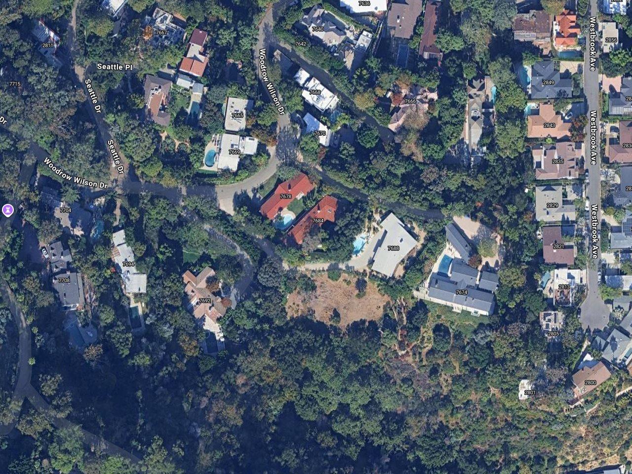 Robert Pattinson's House