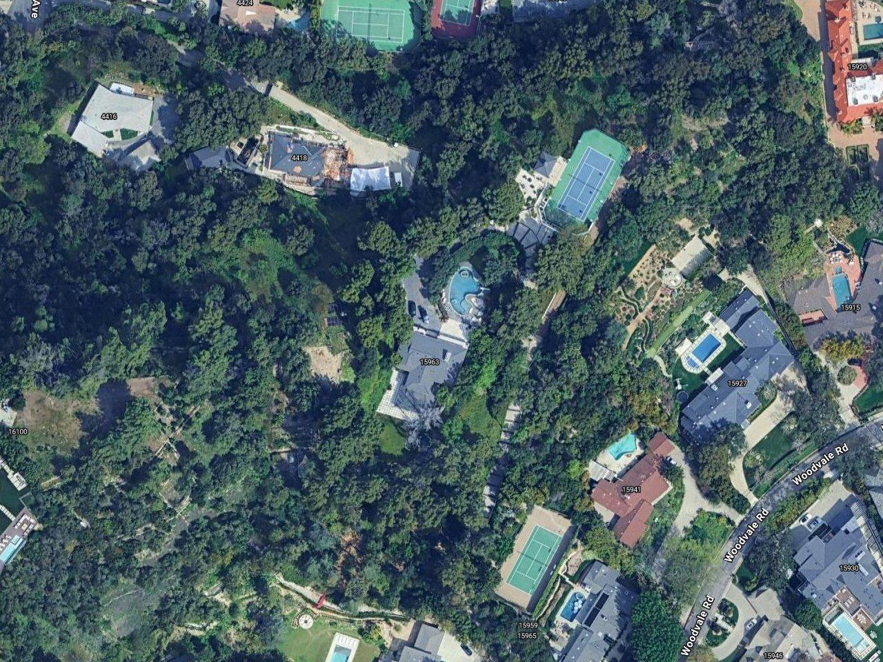 Shirley MacLaine's House