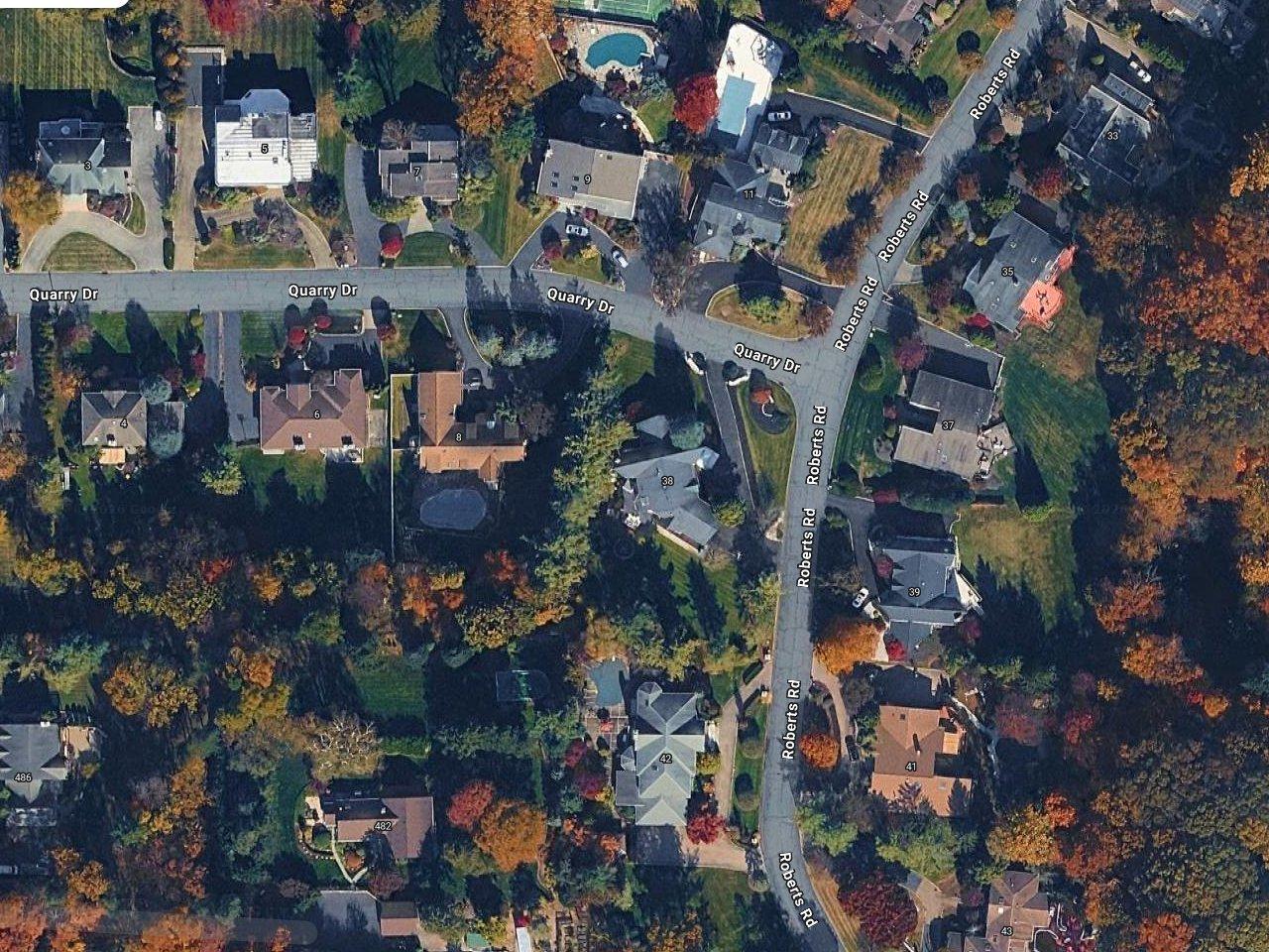Skylar Astin's House