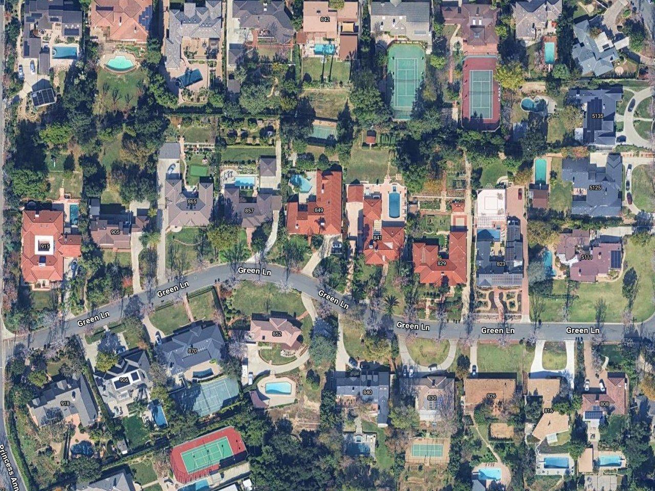Topher Grace's House