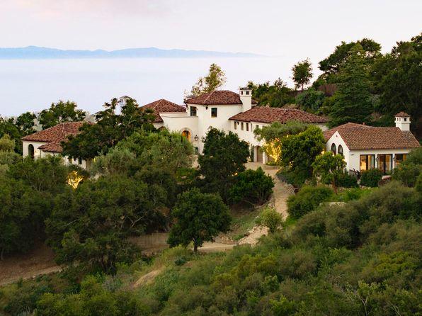 kitchen of 6 bed single family in Santa Barbara, CA
