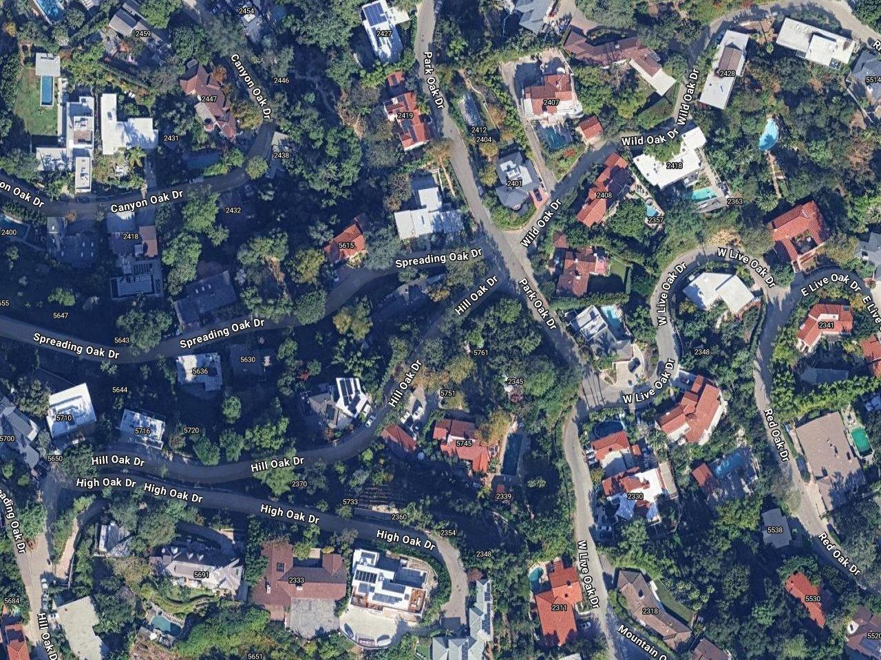 Chris Hardwick & Janet Varney's House