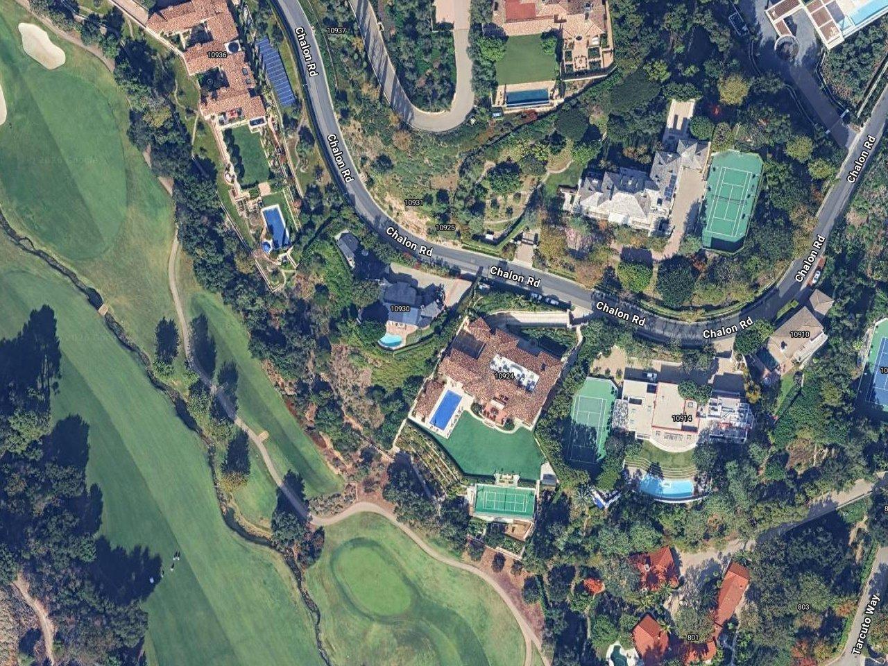 Elizabeth Hunter and Jordan Walker-Pearlman's house (previously Elon Musk's and Gene Wilder's house)