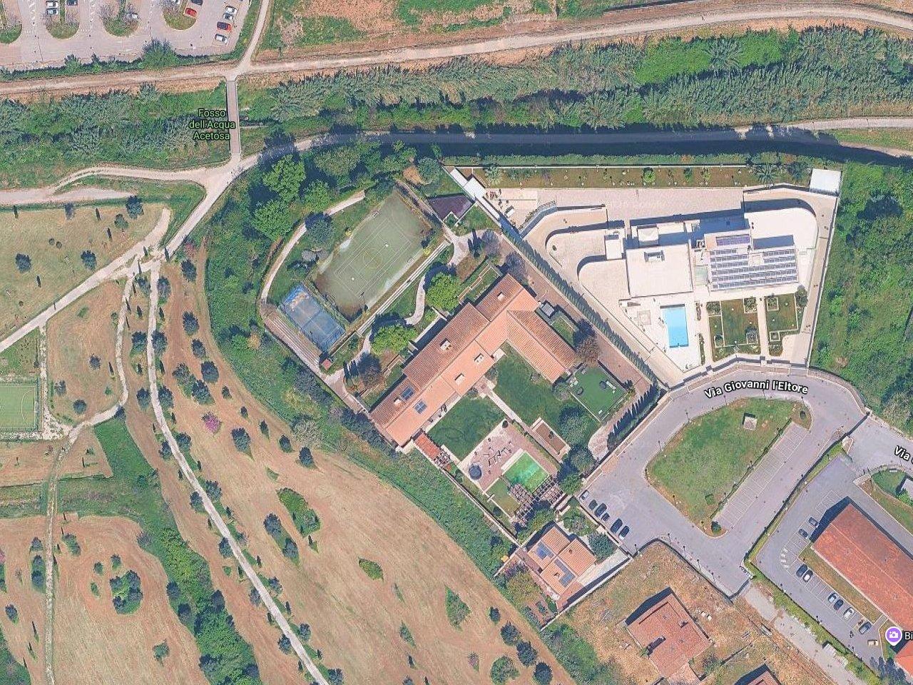 Francesco Totti & Ilary Blasi's House