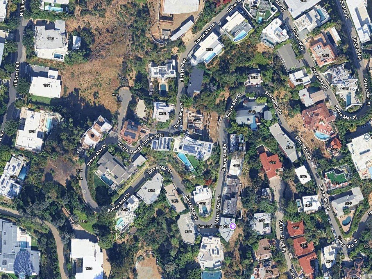 Leslie Benzies' house (formerly Jerry Seinfeld's)