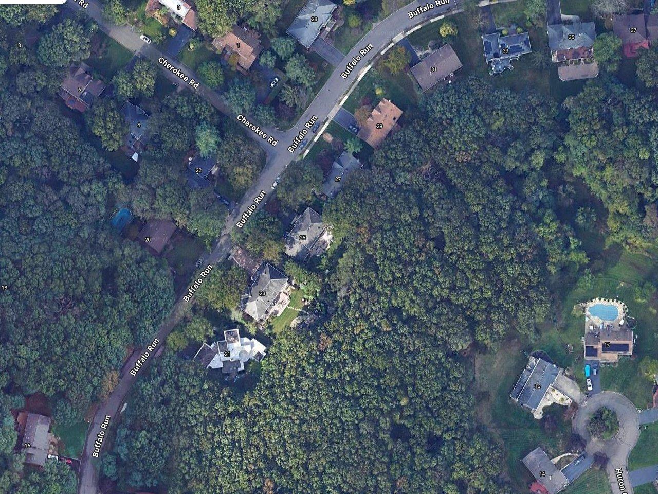 Jesse Eisenberg & Hallie Kate Eisenberg family home