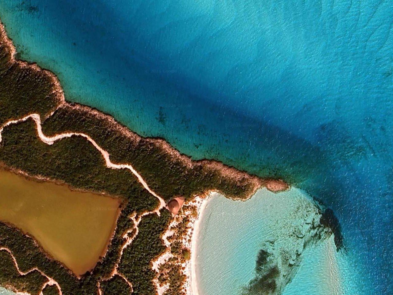 Johnny Depp's "Little Hall's Pond Cay" Island
