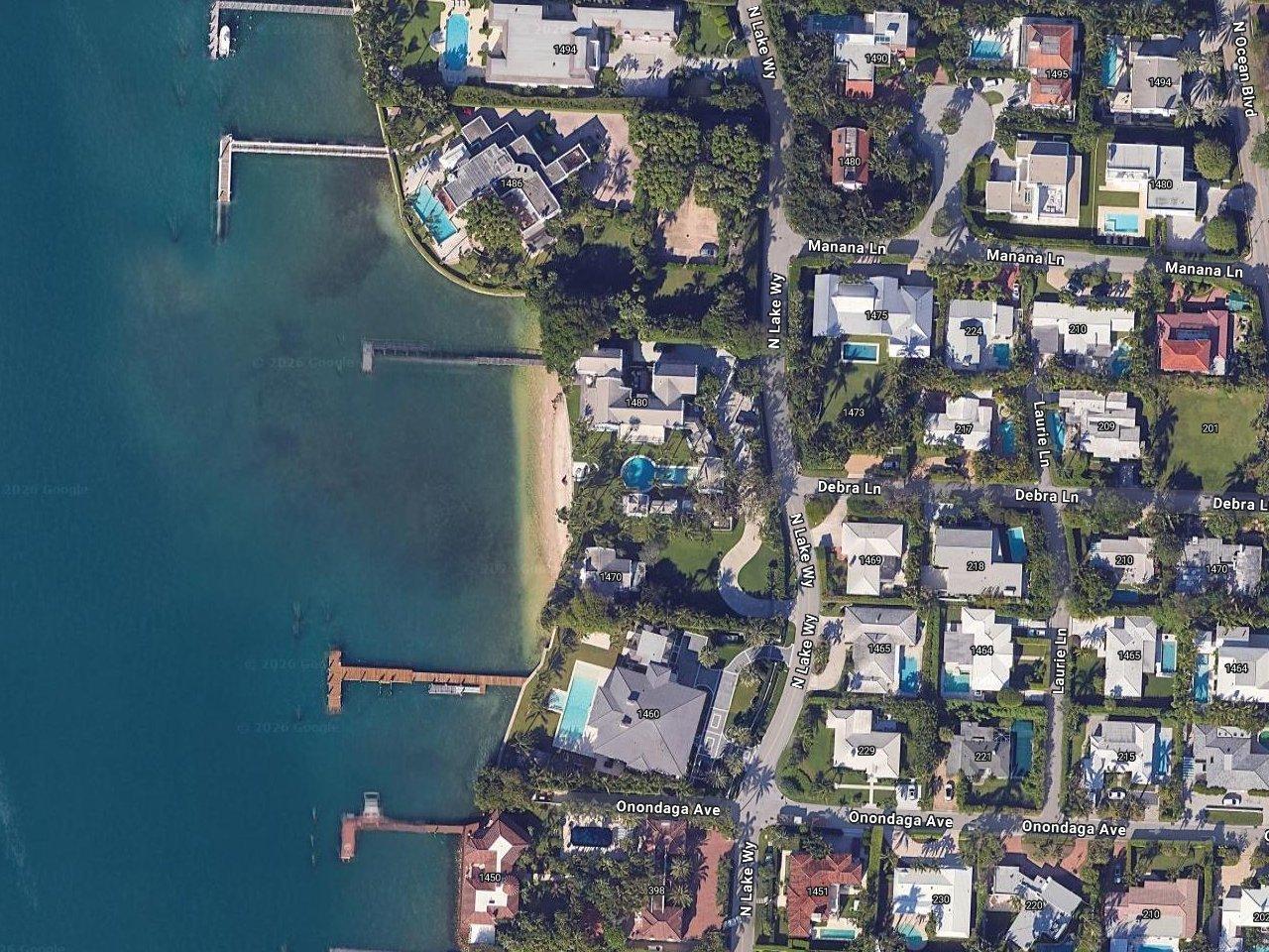 Sylvester Stallone' House & Jennifer Flavin's House