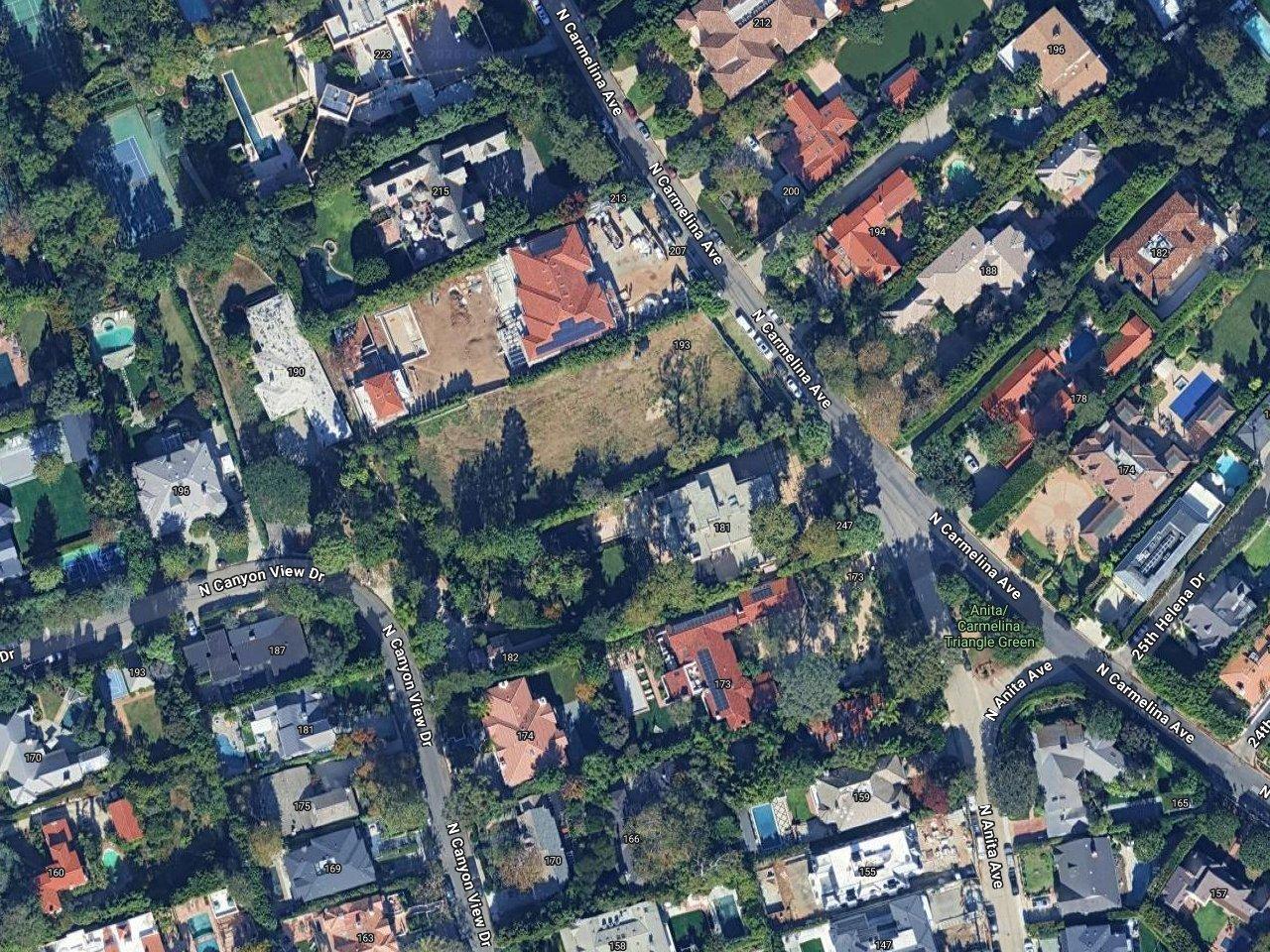 Tobey Maguire's House